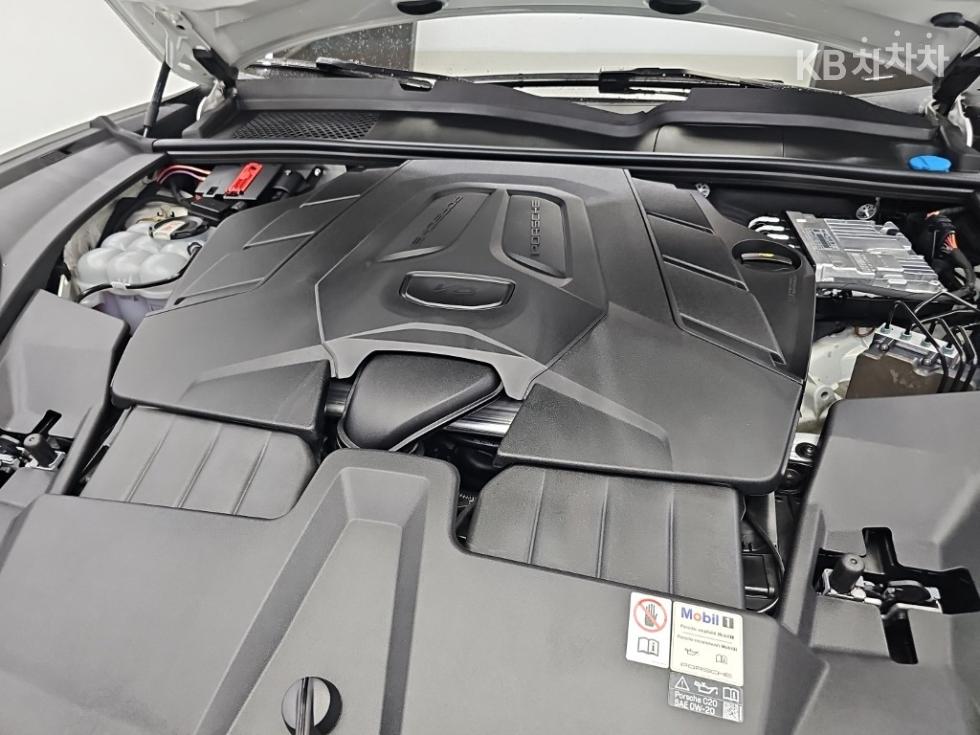 Porsche Cayenne — miniaturë 5