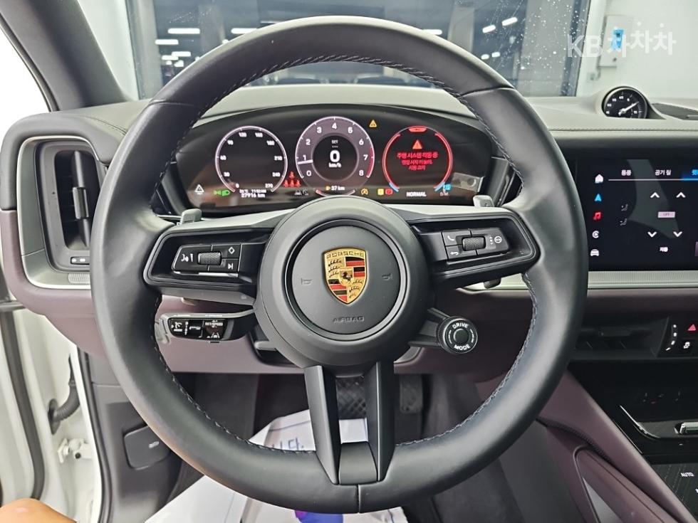 Porsche Cayenne — miniaturë 9