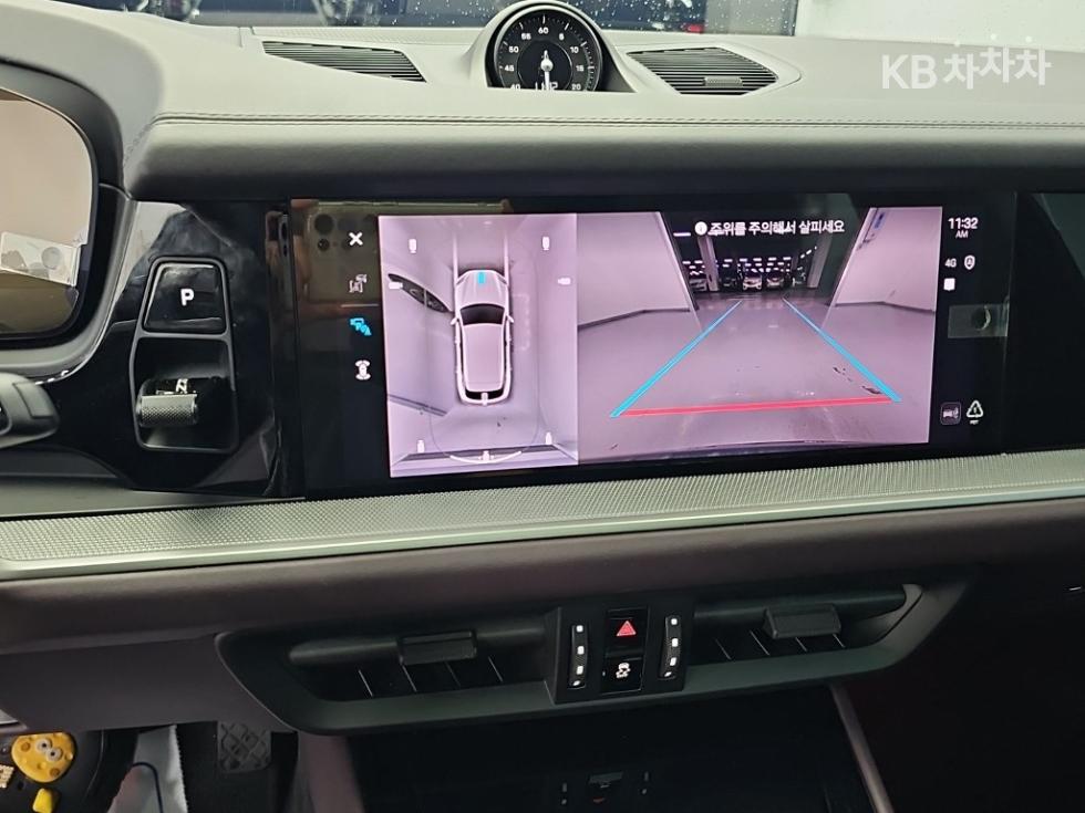 Porsche Cayenne — miniaturë 10