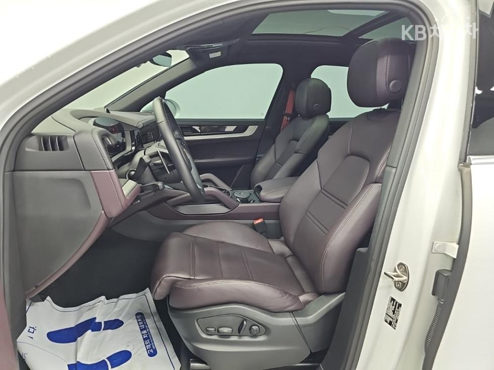 Porsche Cayenne — miniaturë 11