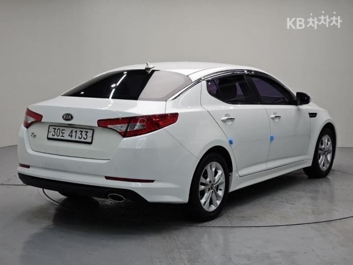 Kia K5 — miniaturë 4