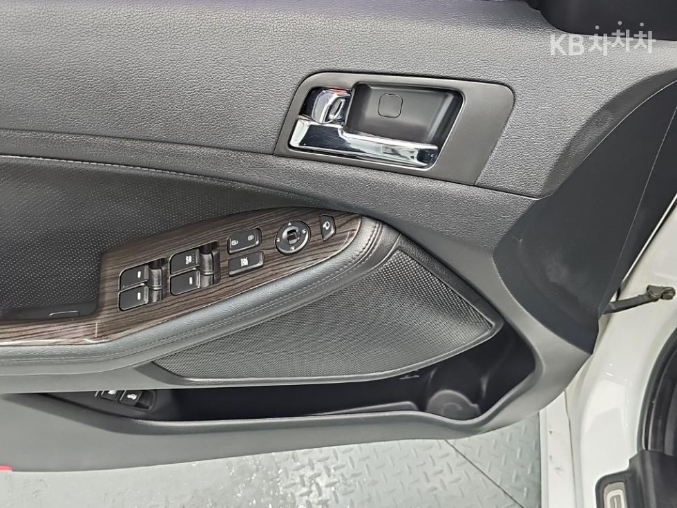 Kia K5 — miniaturë 15