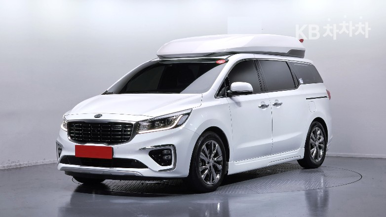 Kia Carnival — miniaturë 2