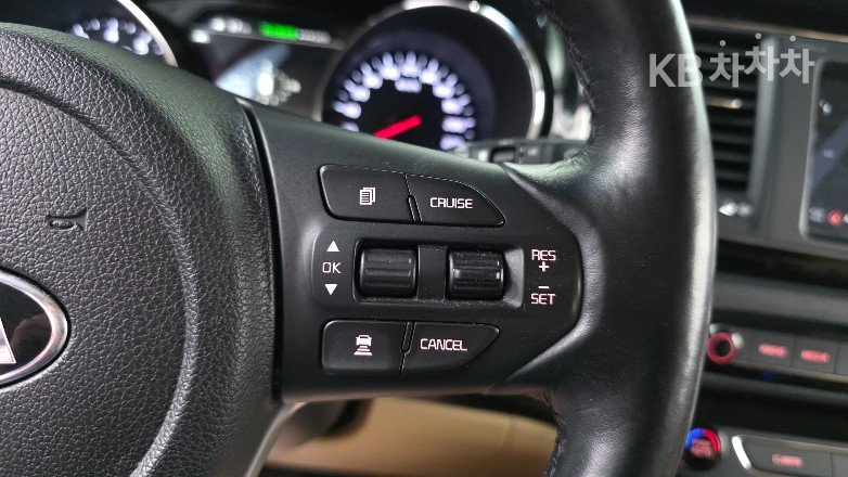 Kia Carnival — miniaturë 16