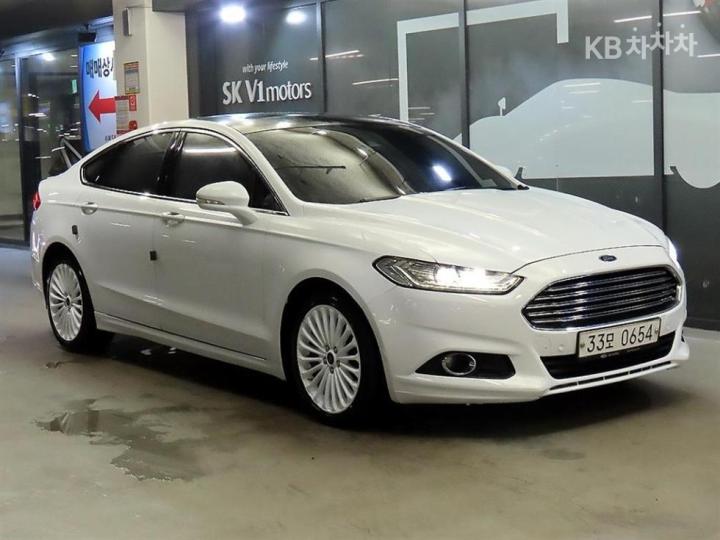 Ford Mondeo 2.0 Titanium — foto 1