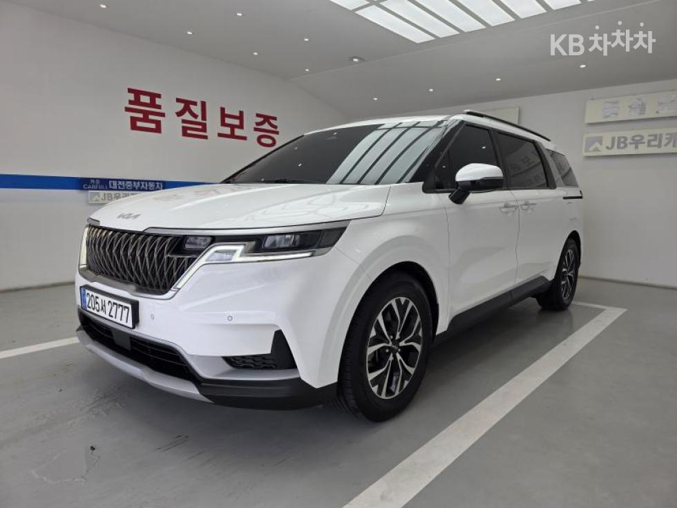 Kia Carnival — miniaturë 2