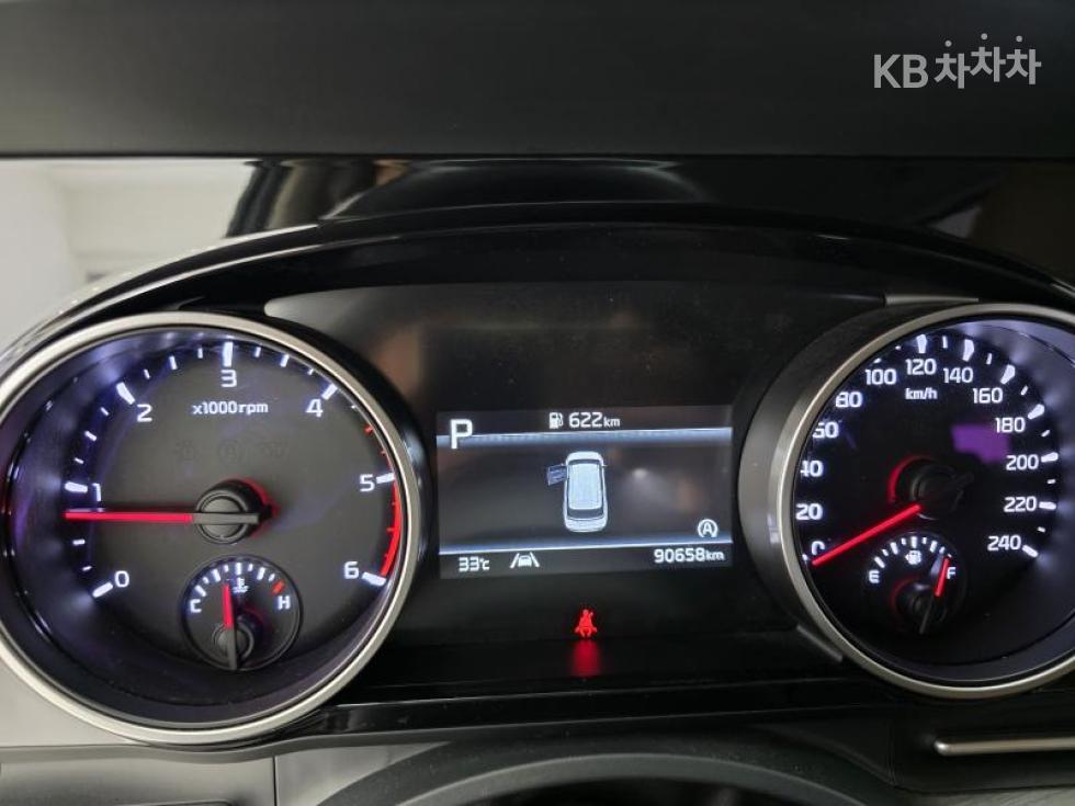 Kia Carnival — miniaturë 22