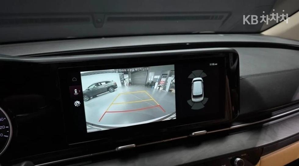 Kia Carnival — miniaturë 7