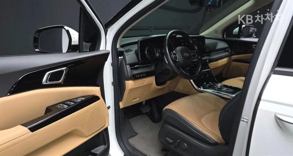 Kia Carnival — miniaturë 14