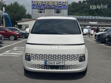 Hyundai Staria 2.2  9  mordern — foto 1