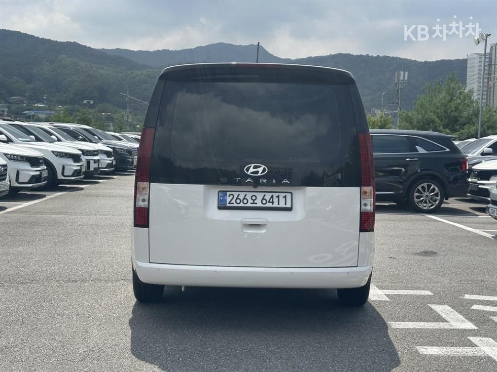 Hyundai Staria — miniaturë 4