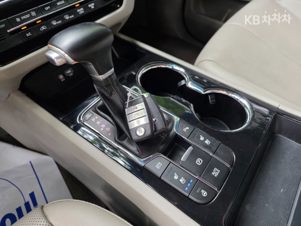 Kia Carnival — miniaturë 22