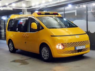 Hyundai Staria 3.5 lpi 11  seats  basic — foto 1