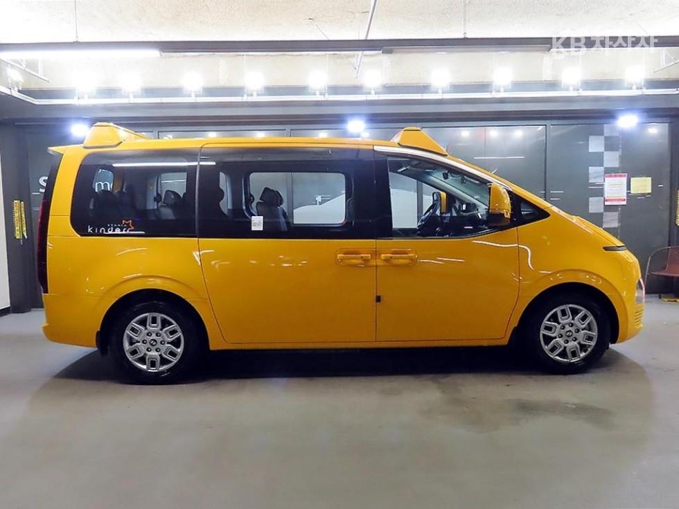Hyundai Staria — miniaturë 3
