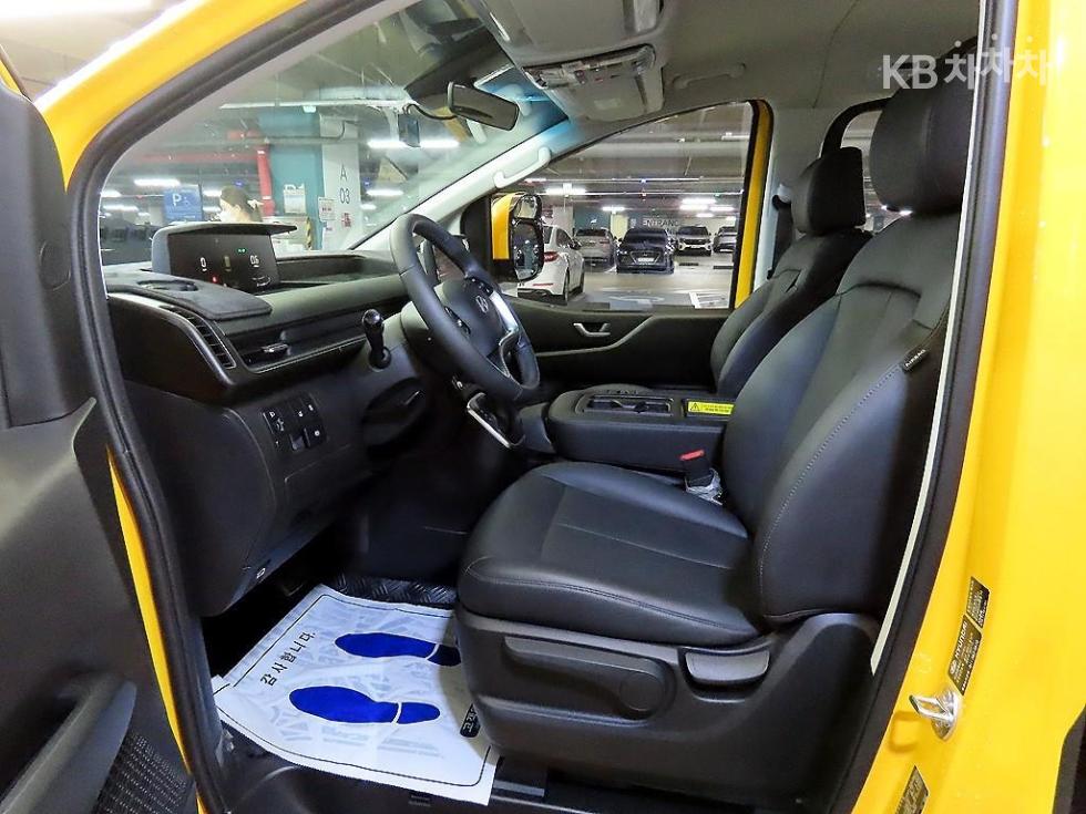 Hyundai Staria — miniaturë 6