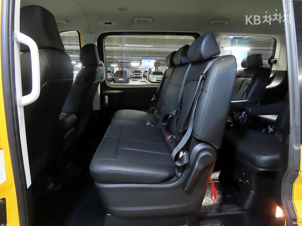 Hyundai Staria — miniaturë 7