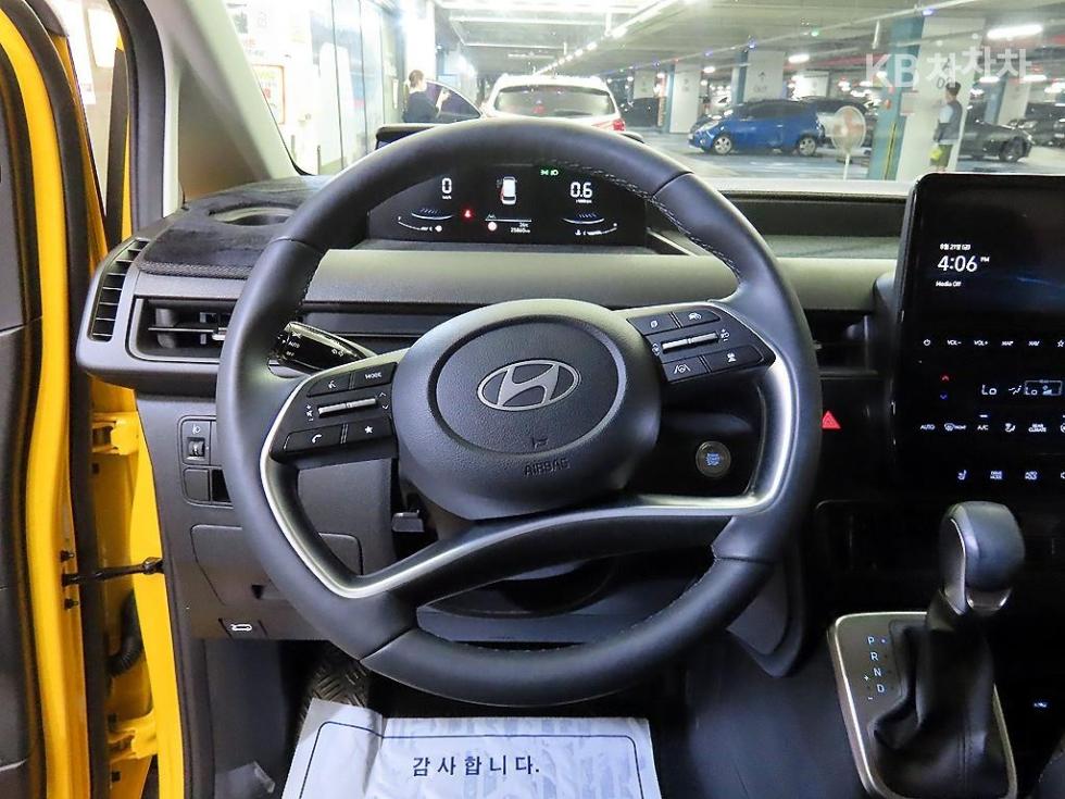 Hyundai Staria — miniaturë 9