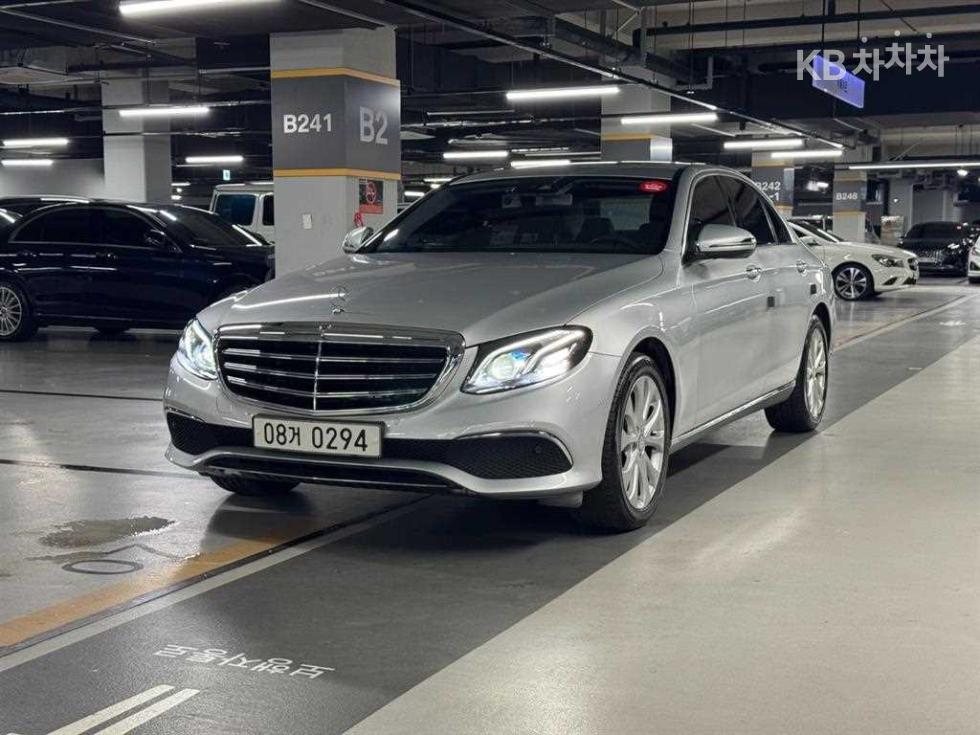 مرسيدس E-Class