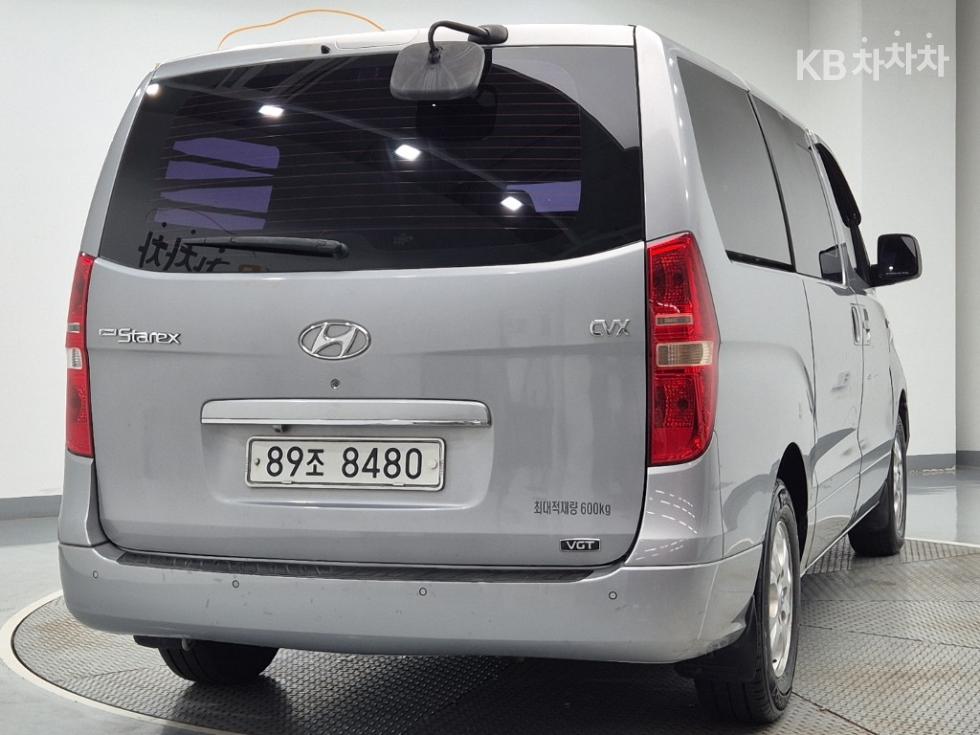 Hyundai Starex — miniaturë 3