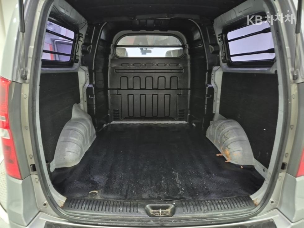 Hyundai Starex — miniaturë 18