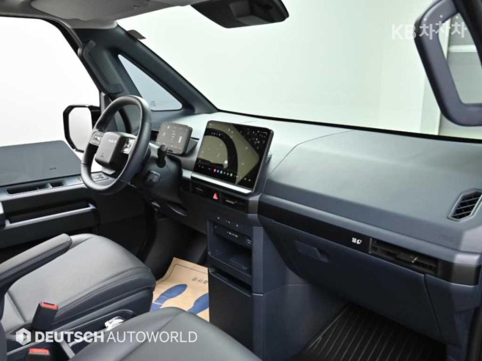 Kia PV5 — miniaturë 7