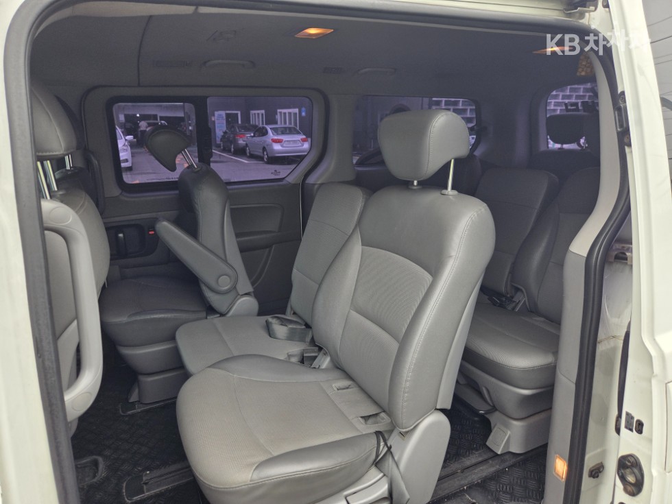 Hyundai Starex — miniaturë 8