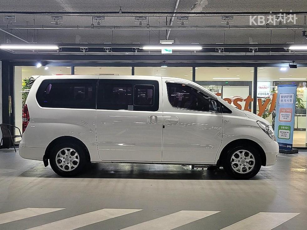 Hyundai Starex — miniaturë 3