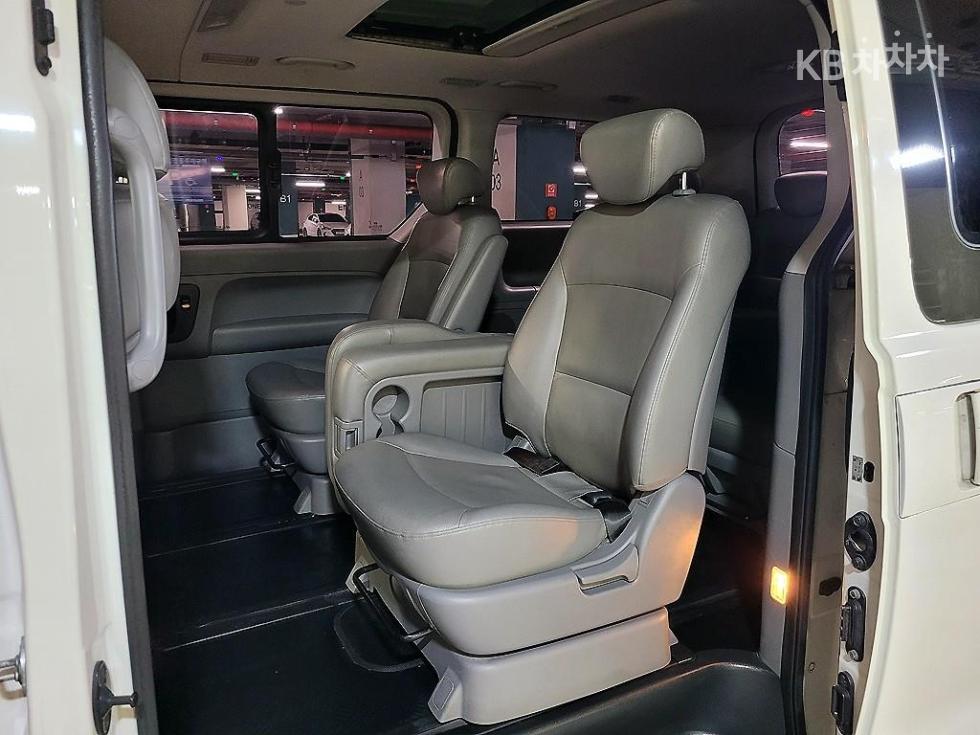 Hyundai Starex — miniaturë 8