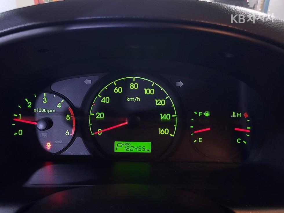 Hyundai Starex — miniaturë 10