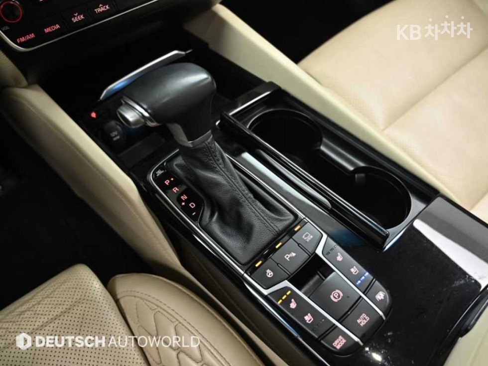 Kia K7 — miniaturë 9