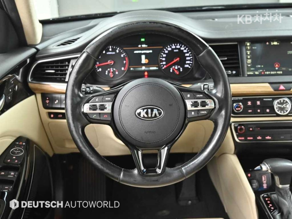 Kia K7 — miniaturë 13