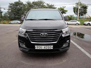 Hyundai Starex Van 3-Seater Smart — foto 1