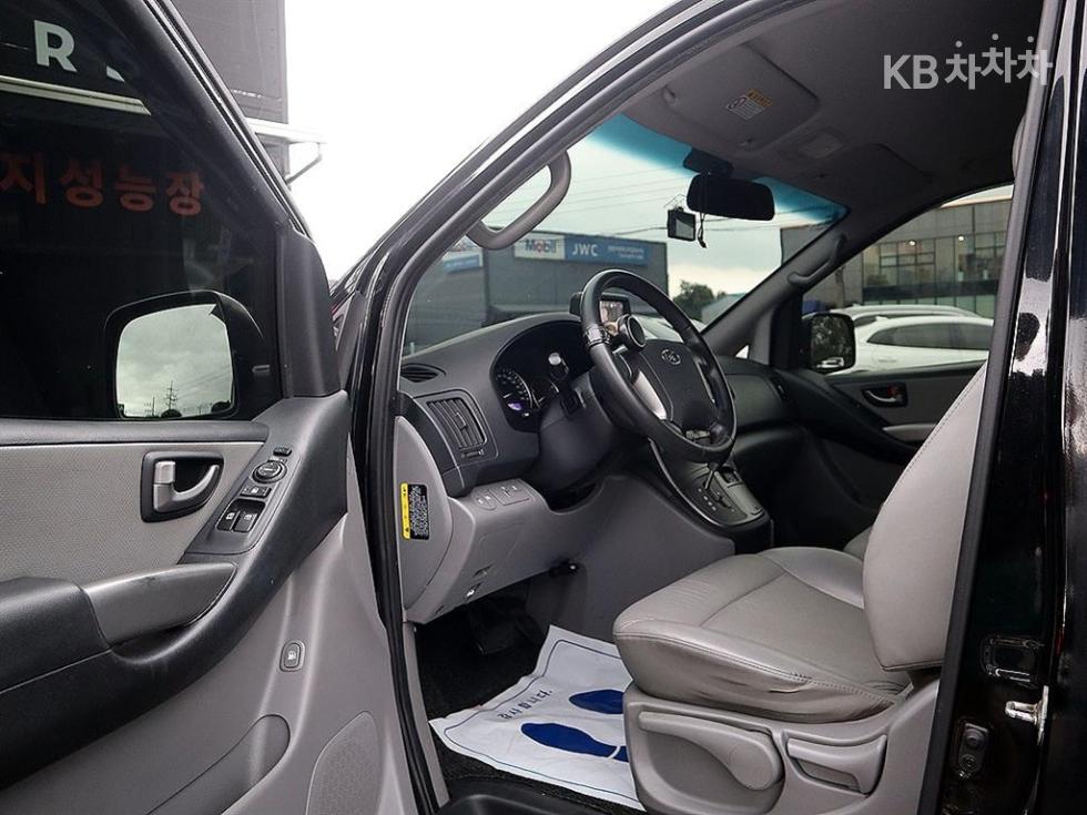 Hyundai Starex — miniaturë 6