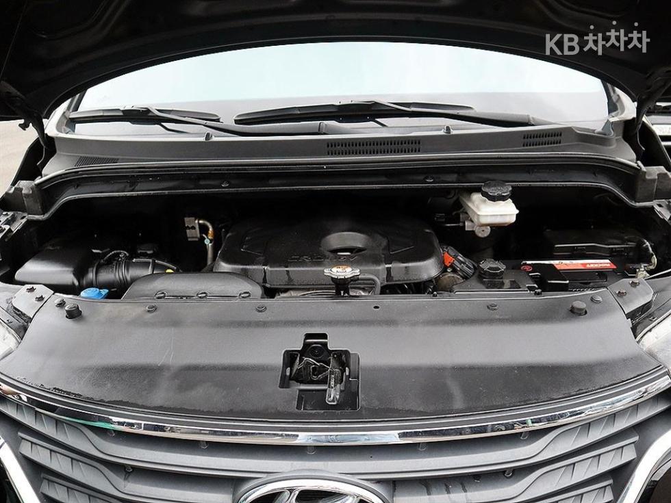 Hyundai Starex — miniaturë 18