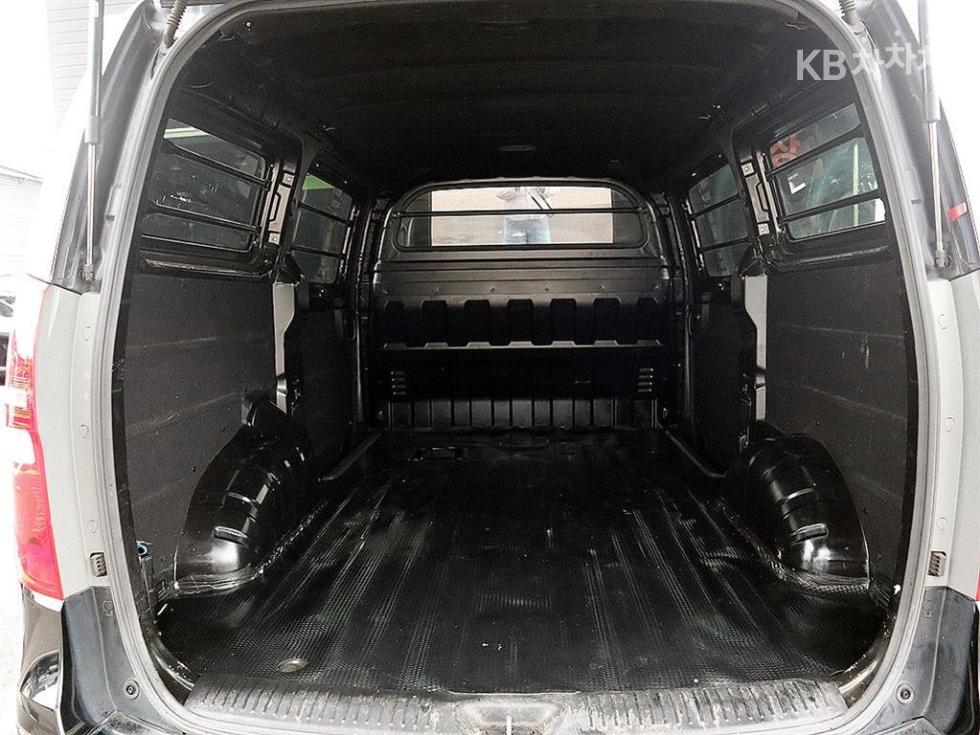Hyundai Starex — miniaturë 19
