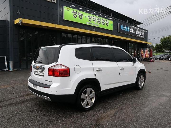 Chevrolet Orlando — miniaturë 4