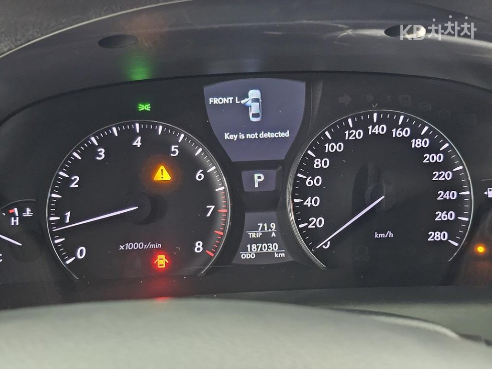 Lexus LS — miniaturë 7