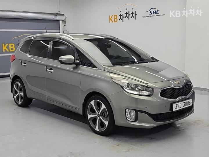 Kia Carens — miniaturë 4