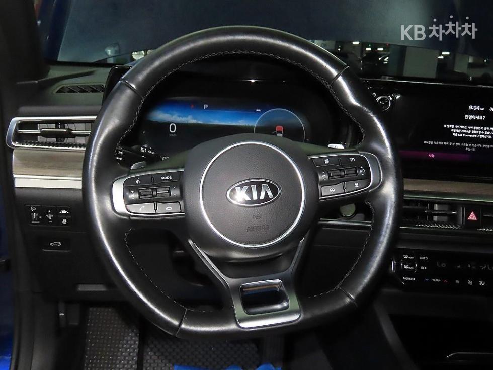 Kia K5 — miniaturë 8