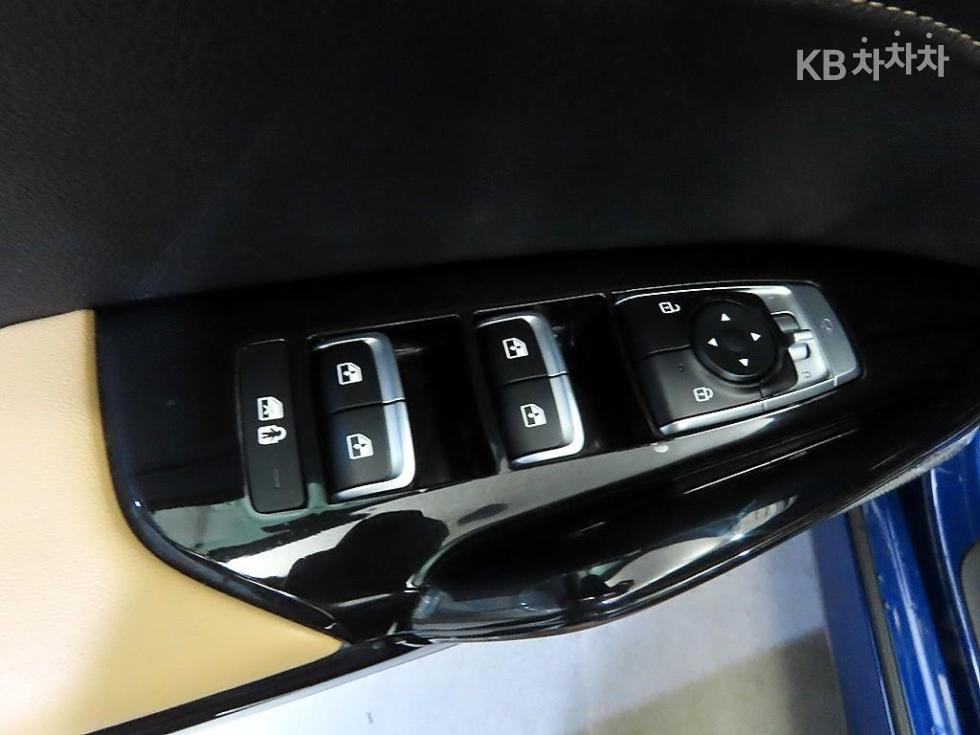 Kia K5 — miniaturë 13
