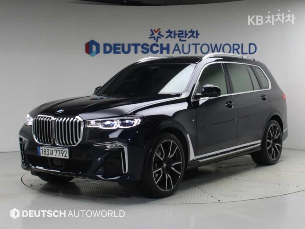 BMW X7