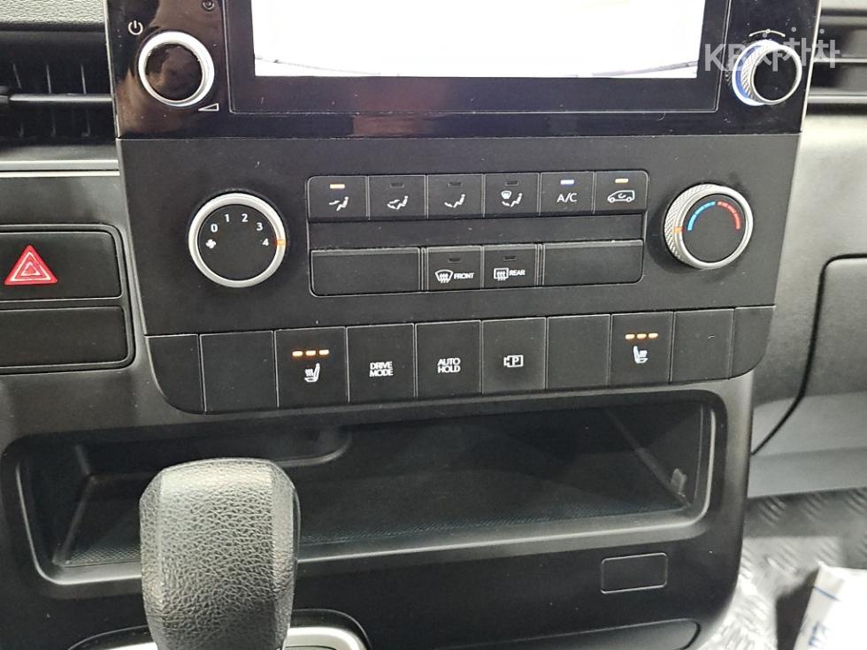 Hyundai Staria — miniaturë 10