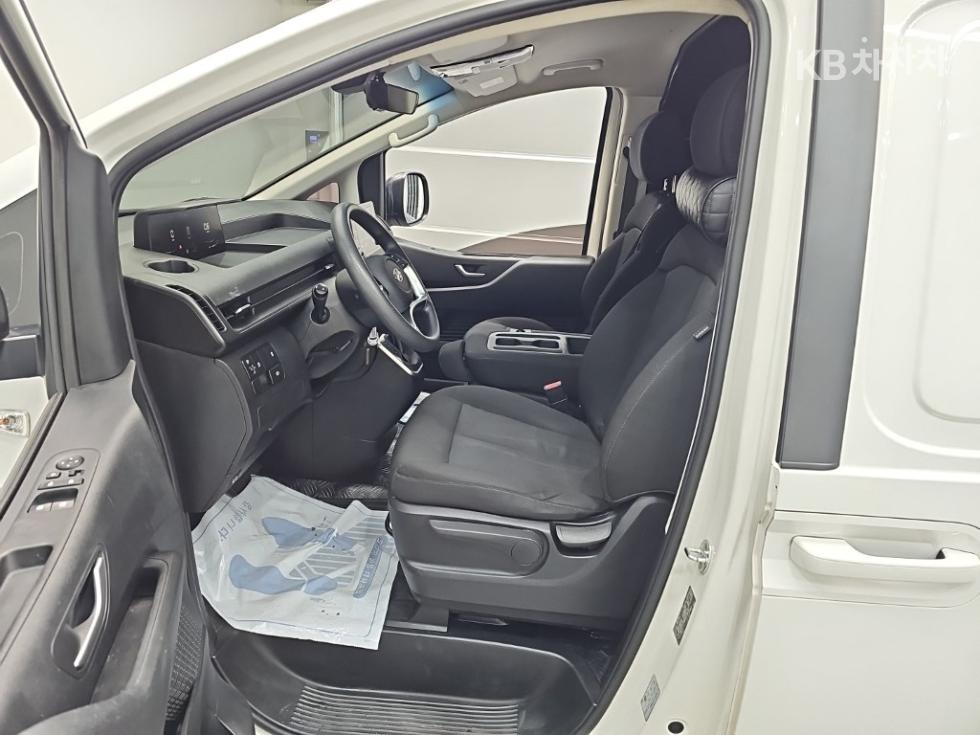 Hyundai Staria — miniaturë 11