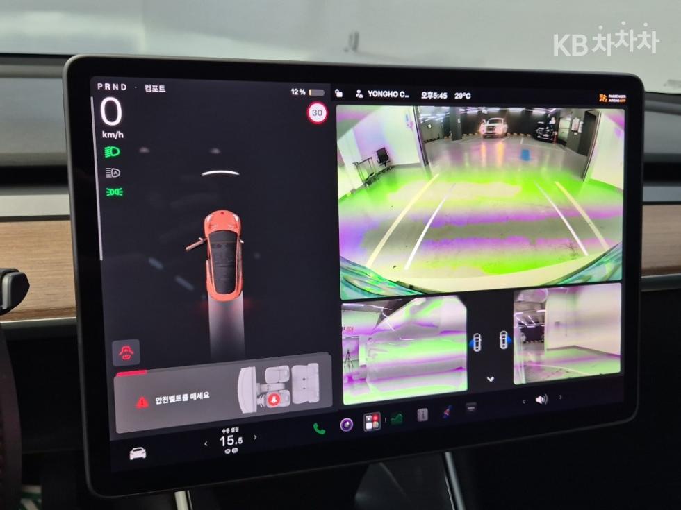 Tesla Model 3 — miniaturë 15