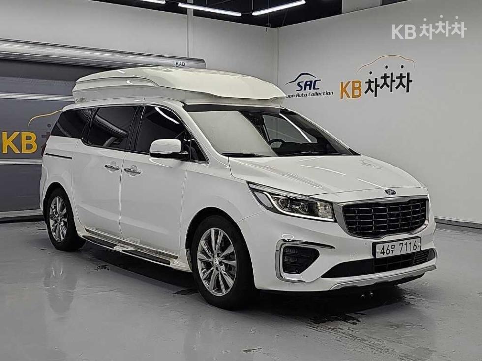 Kia Carnival — miniaturë 4