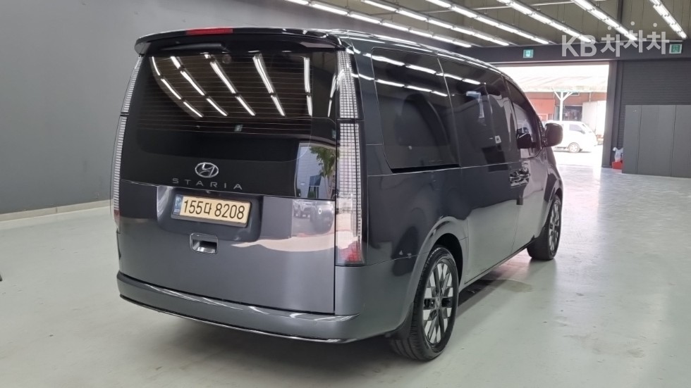 Hyundai Staria — miniaturë 3