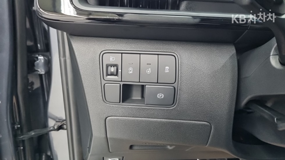 Hyundai Staria — miniaturë 14