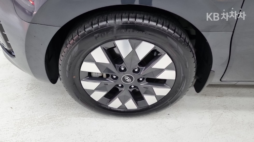 Hyundai Staria — miniaturë 18
