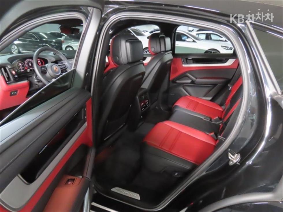 Porsche Cayenne — miniaturë 13