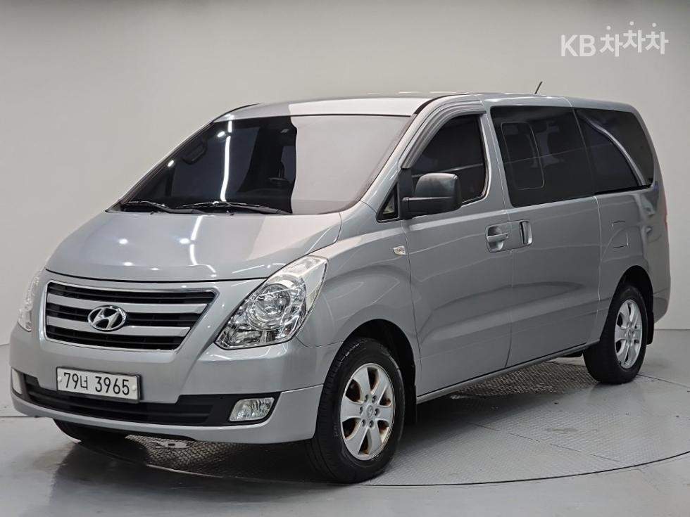 2017 hyundai starex 12-seater wagon CVX 4WD smart